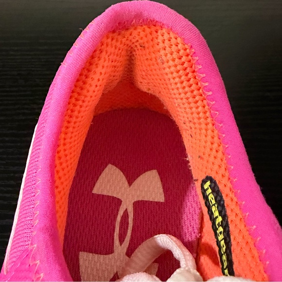 Under Armour Youth Micro G Assert 7 Running Shoes - Picture 10 of 14